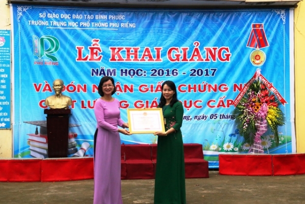 Học sinh Hi88 Lừa Đảo
 chính thức bước vào năm học mới 2016-2017