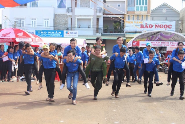 Lễ tưởng niệm các nạn nhân tử vong do tai nạn giao thông và Ngày hội “Thanh niên với văn hóa giao thông”