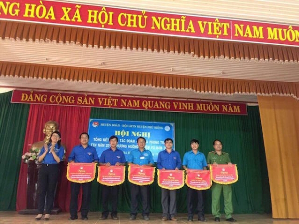 Hội nghị Tổng kết công tác Đoàn - Hội và phong trào Thanh thiếu niên năm 2016