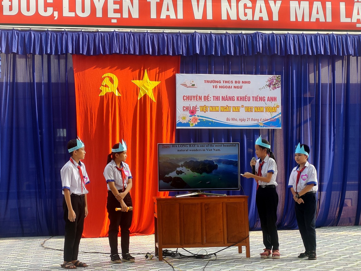 Trường THCS Bù nho tổ chức cuộc thi hùng biện tiếng Anh “VIỆT NAM ngày nay - VIET NAM TODAY”.