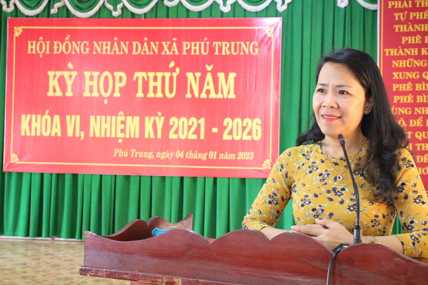 NĂM 2022 XÃ PHÚ TRUNG THU NGÂN SÁCH VƯỢT CHỈ TIÊU.