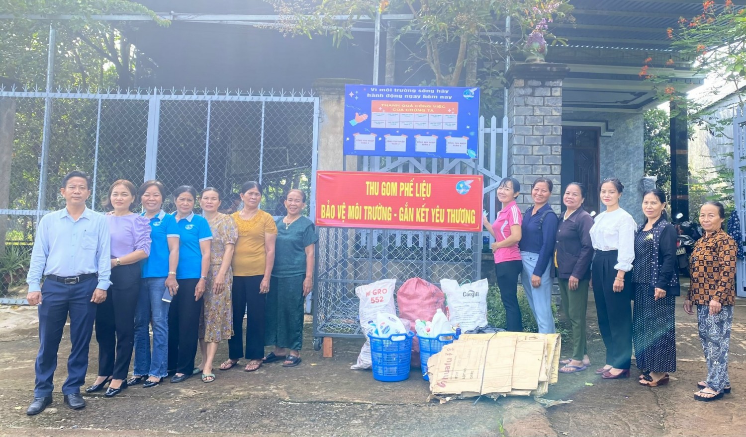 Hội LHPN xã Bù Nho ra mắt “Mô hình thu gom phế liệu hướng tới phụ nữ và trẻ em có hoàn cảnh khó khăn”